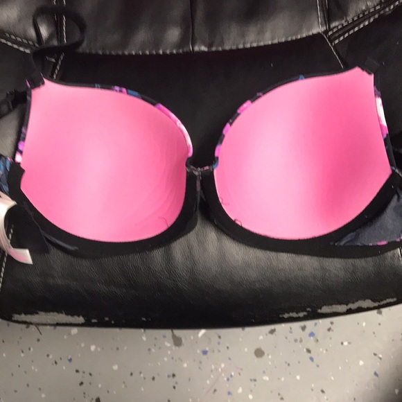 Victoria Secret Bra S 36C - Picture 5 of 5